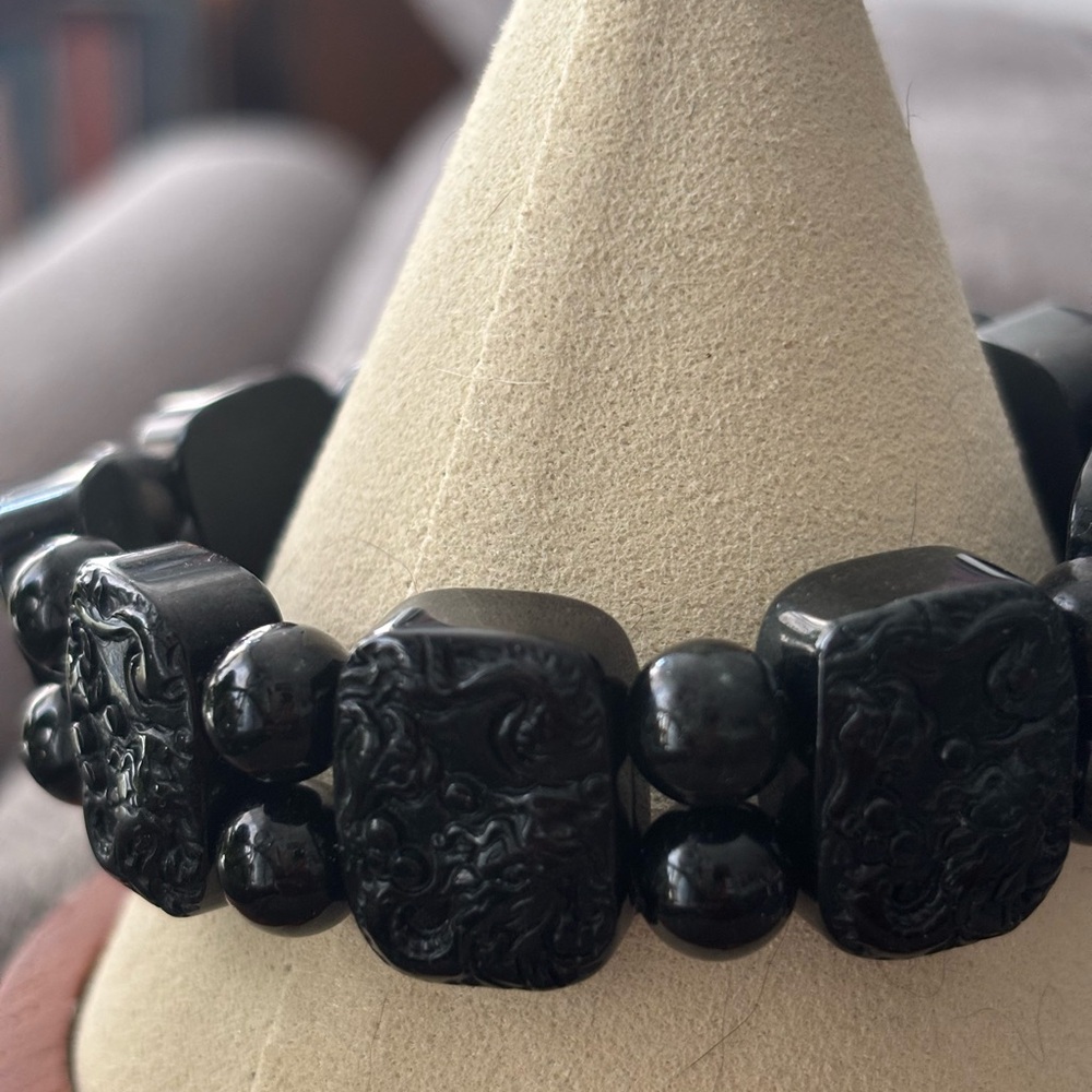 Mocui Jadeite Dragon Carving Bracelet - Picture 3 of 9